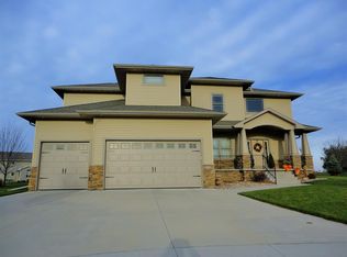 4123 Jennifer Ln, Cedar Falls, IA 50613