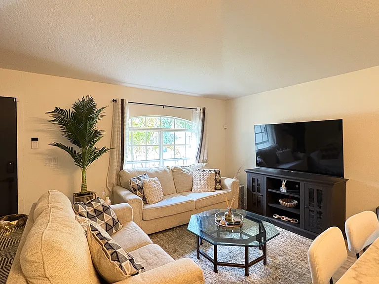 3327 Carlisle Ave S — Photo 7