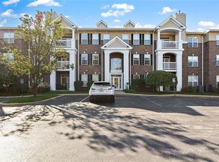 1175 Mill Crossing Dr APT 100, Saint Louis, MO 63141