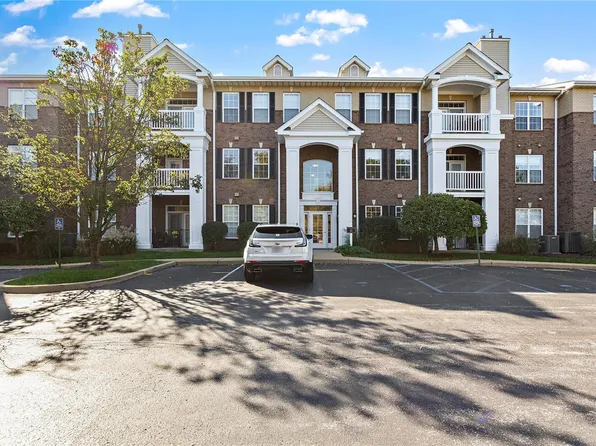 1175 Mill Crossing Dr APT 100, Saint Louis, MO 63141