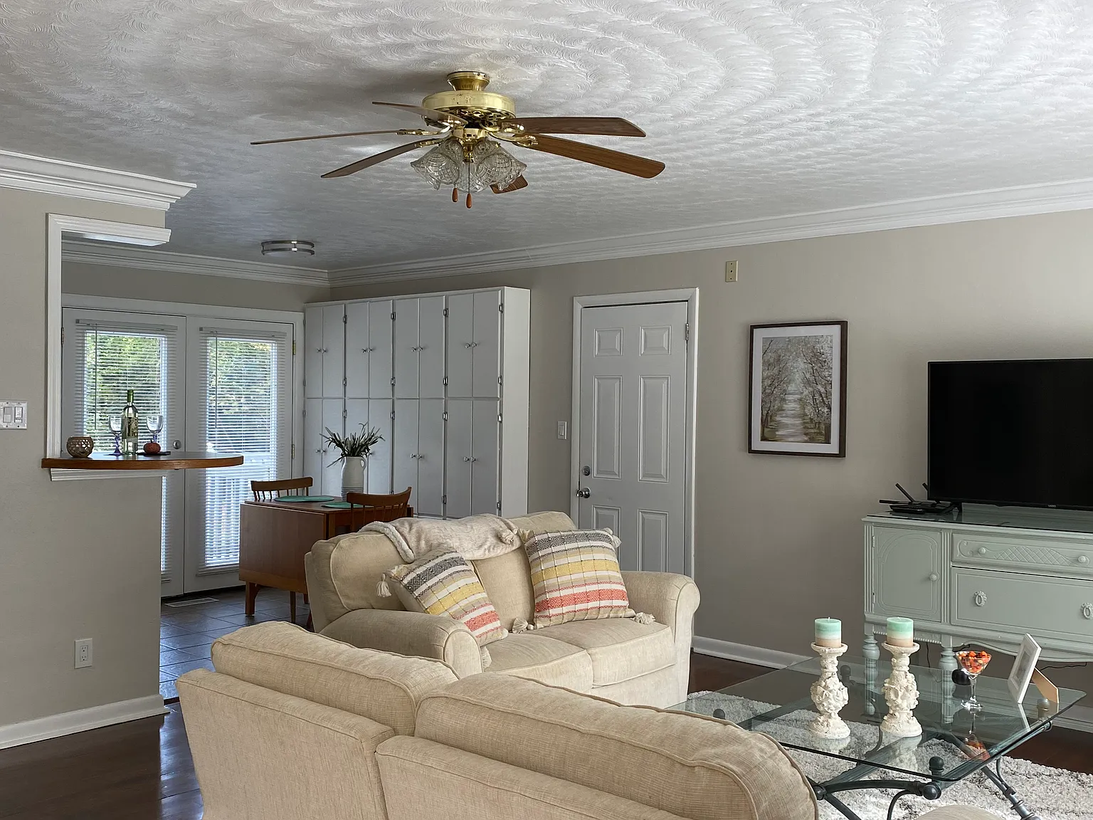 2 bed, 800 sqft, $3,295 — Photo 4