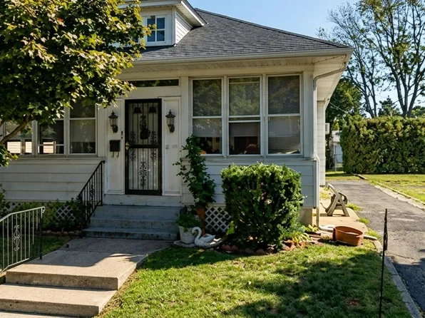 215 Kane Ave, Ridley Park, PA 19078