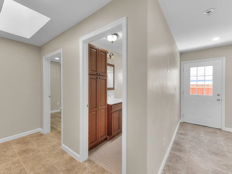 24600 Cypress St #24600A — Photo 15