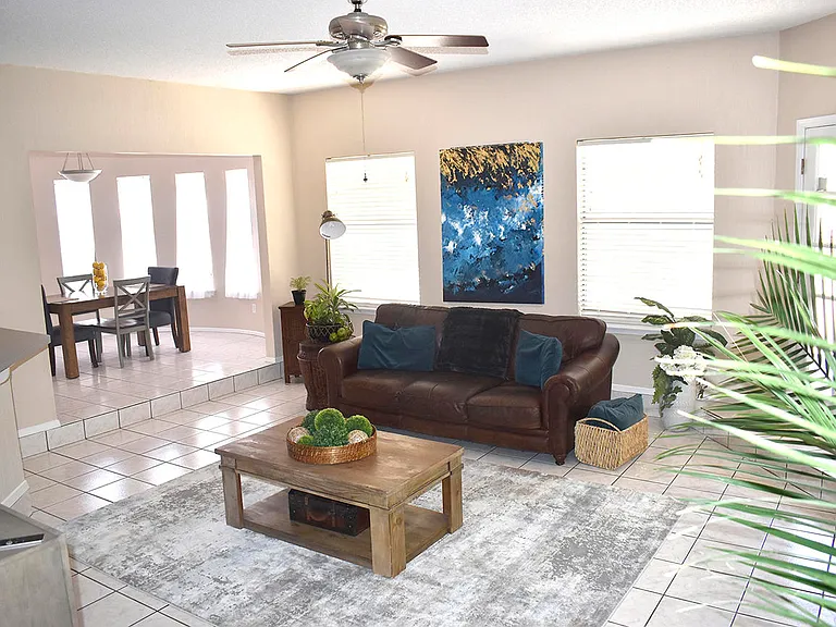 824 Via Descanso Ln — Photo 5