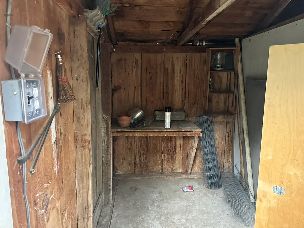 3 bed, 1190 sqft, $2,200 — Photo 3