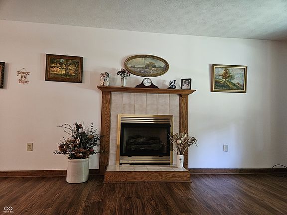 5th image of 1324 Harrison Ridge Rd