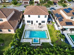 2492 SE 3rd St, Homestead, FL 33033