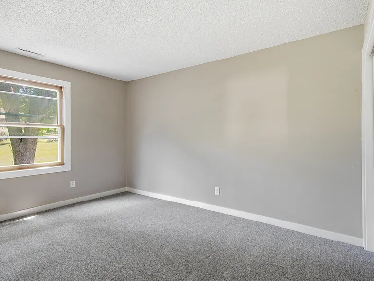 606 S Buxton St #BB606 — Photo 12