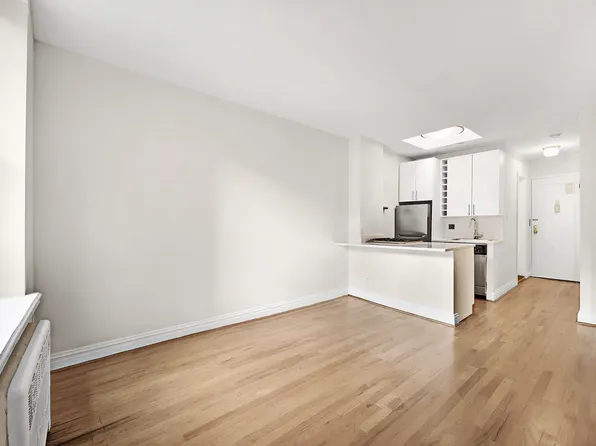 122 E 27th St APT 4C, New York, NY 10016