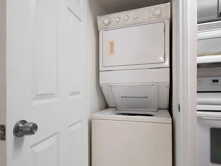 2450 Wickersham Ln #904 — Photo 7