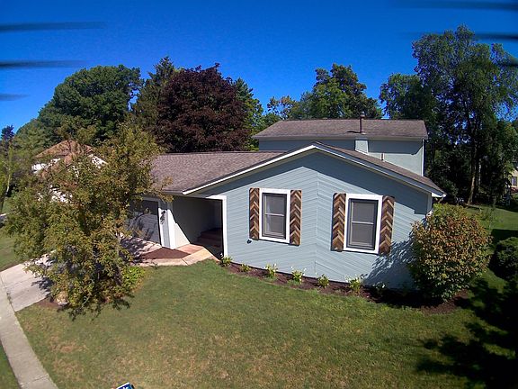 3rd image of 2384 Sonnington Dr