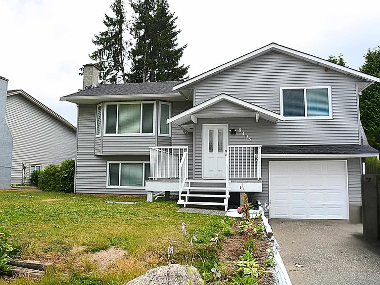 9402 Prince Charles Blvd — Photo 1