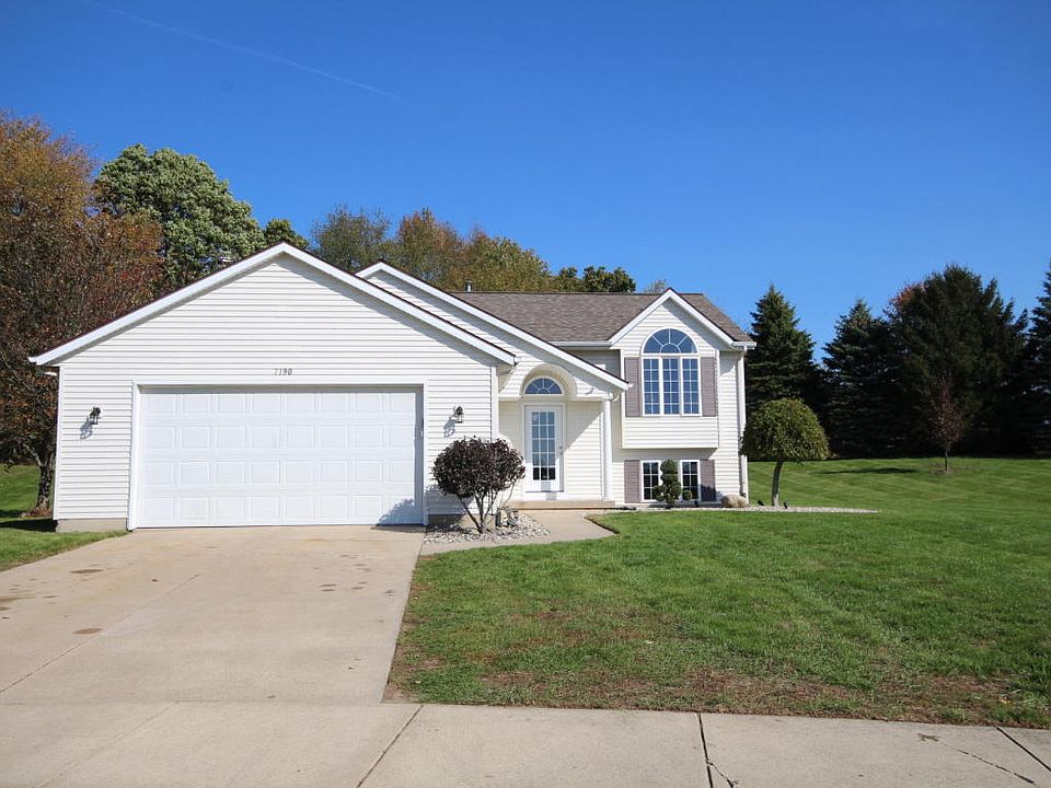 1st image of 7190 Shalimar Dr NE