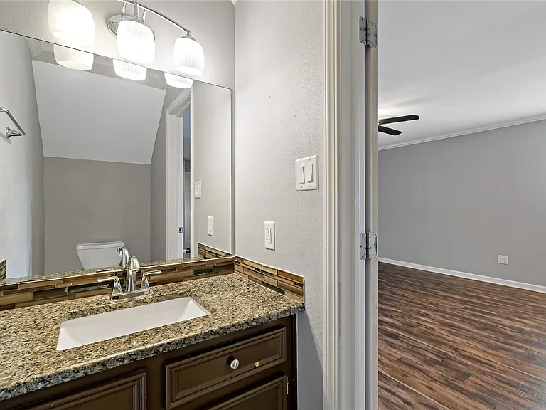 542 Birdsong Dr — Photo 15