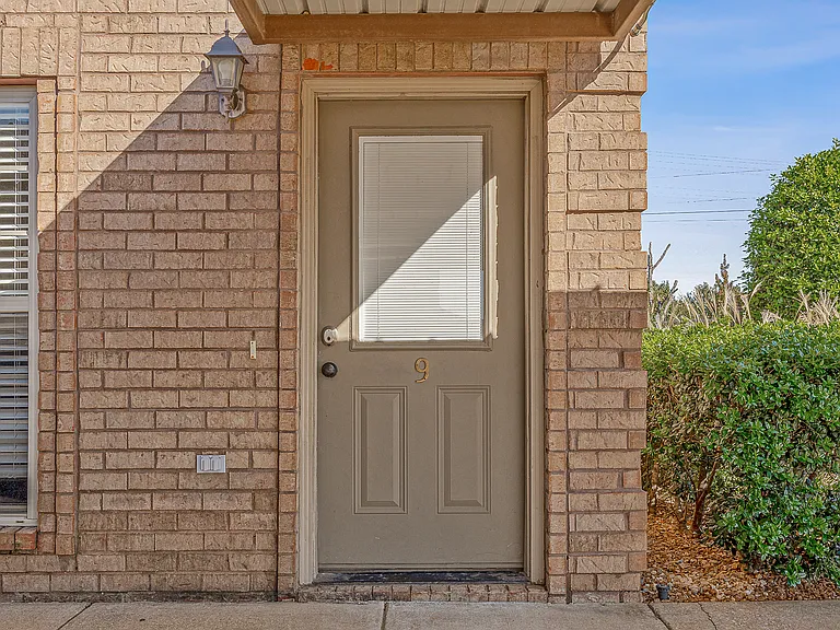 Deerfield Crossing Townhome