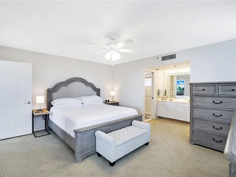 5550 Heron Point Dr #304 — Photo 7