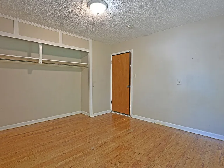 555 Wyoming Ave — Photo 23
