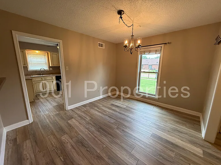 3016 Ingleside Dr — Photo 3
