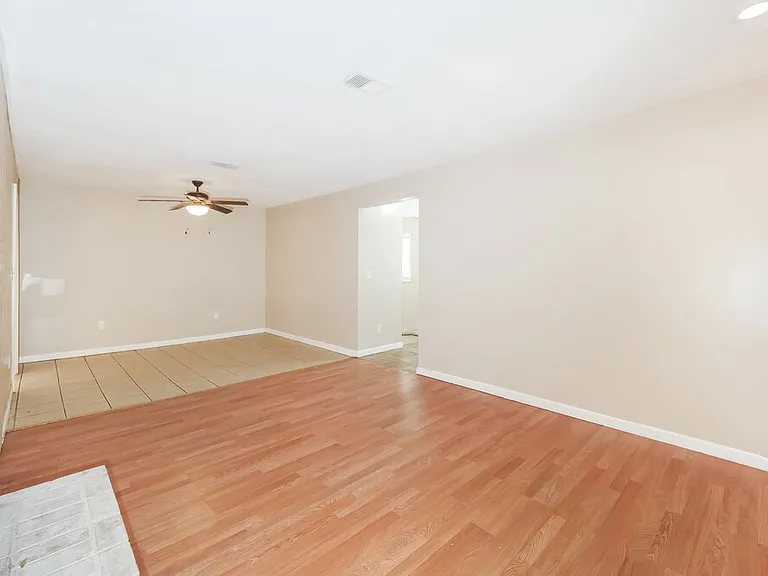 2125 NE Gaddy Rd — Photo 5