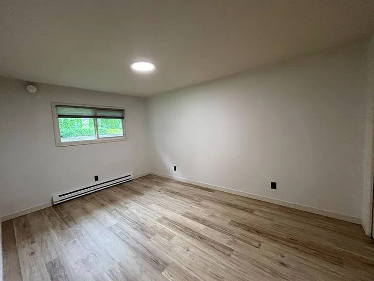 900 Liberty St #2 — Photo 12