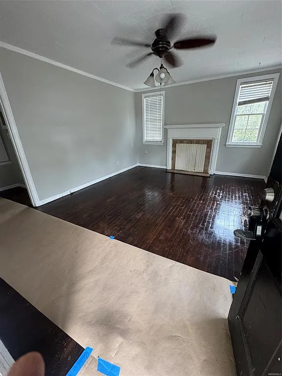 302 Bradley Drive — Photo 2