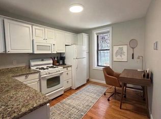 466 Commercial St APT 7, Boston, MA 02109