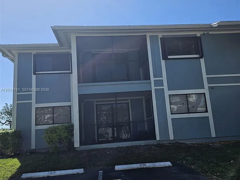 19800 SW 103rd Ct #201 — Photo 27