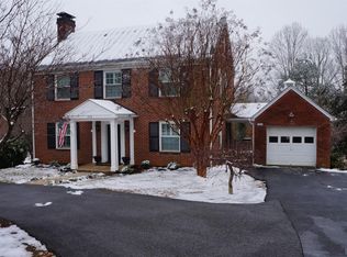 216 Garland Ave, Amherst, VA 24521