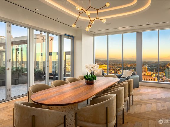 5th image of 800 Columbia Street #812