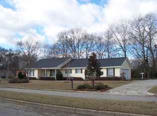 108 Rosewood Dr, Dothan, AL 36301
