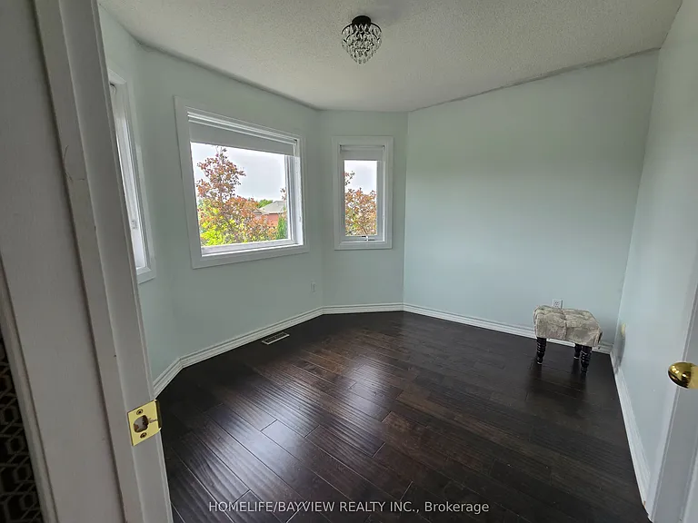 176 Humberland Dr — Photo 21