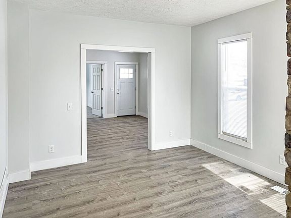 4th image of 214 Delaware St SE #1