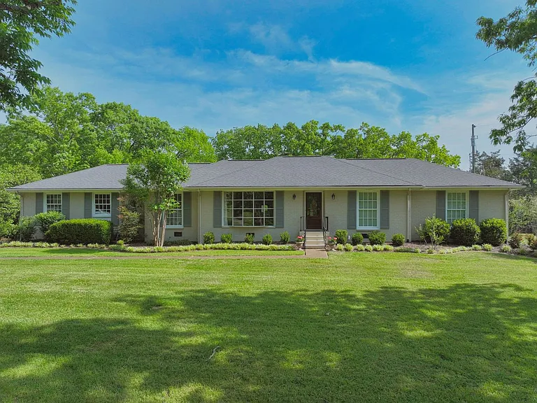 5102 Jackson Ln — Photo 5