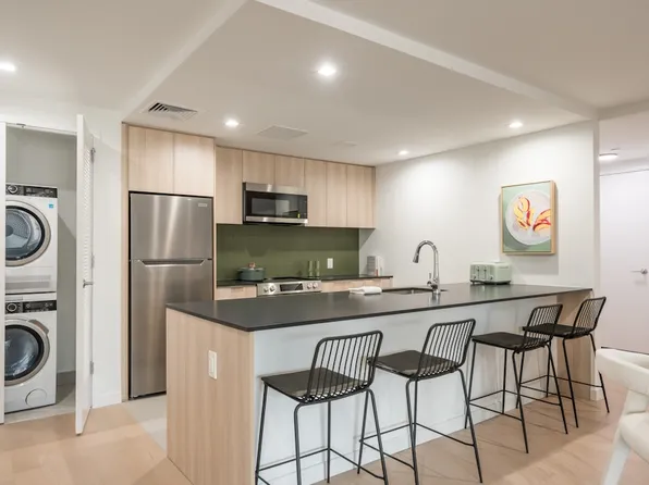 975 Nostrand Avenue image 4 of 23