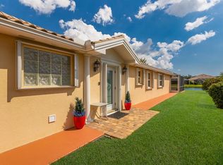 5525 Avellino Pl, Sarasota, FL 34238
