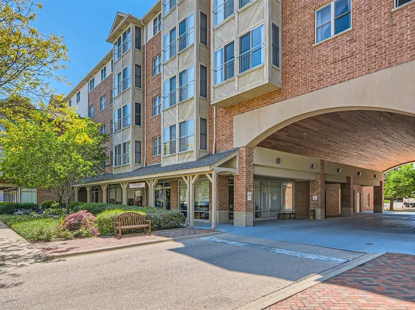 50 N Bokelman St APT 534, Roselle, IL 60172