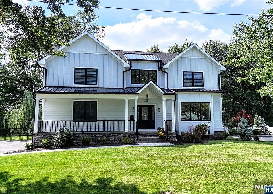 1st image of 515 Hobart Road