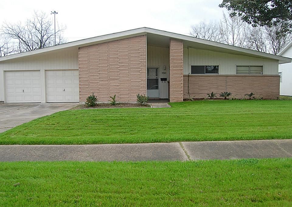 1st image of 7523 Barberton Dr