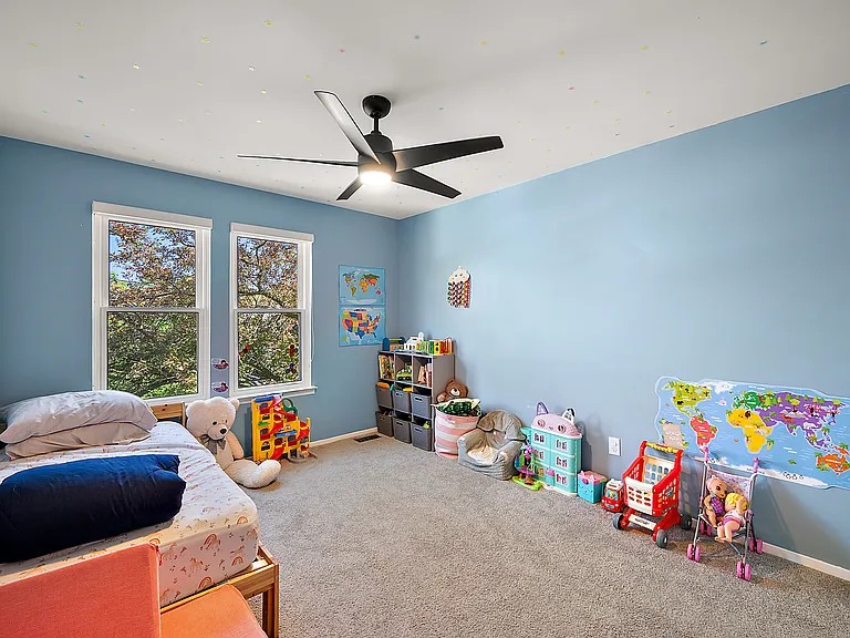 44831 Huntington Dr — Photo 30