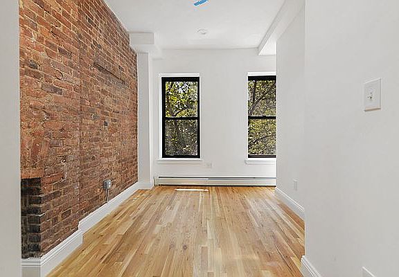 5th image of 1137 Dean St #4A