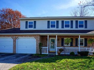 53 Honeysuckle Dr, Mechanicsburg, PA 17050