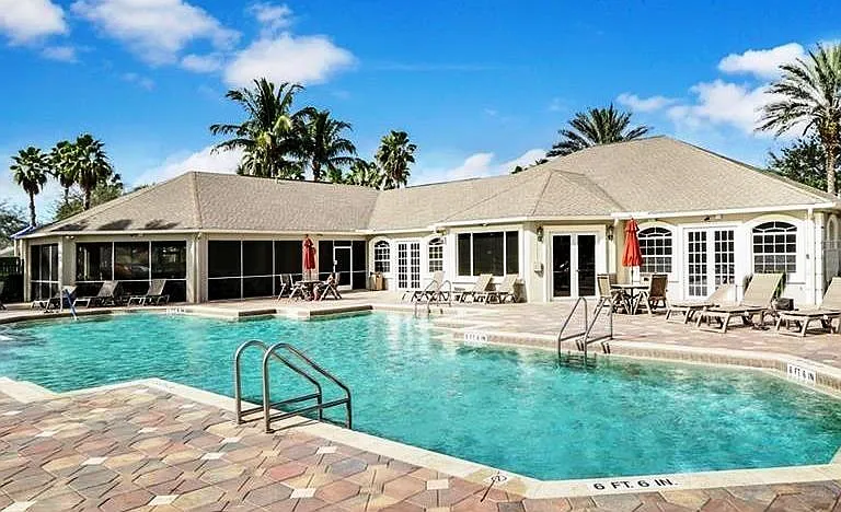 8216 Ibis Cove Cir #B-215 — Photo 27