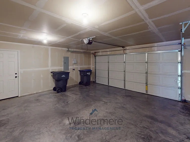 247 Chapra St — Photo 24