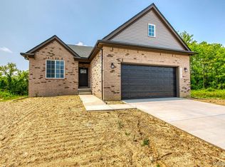 71449 Sarah Dr, Romeo, MI 48065