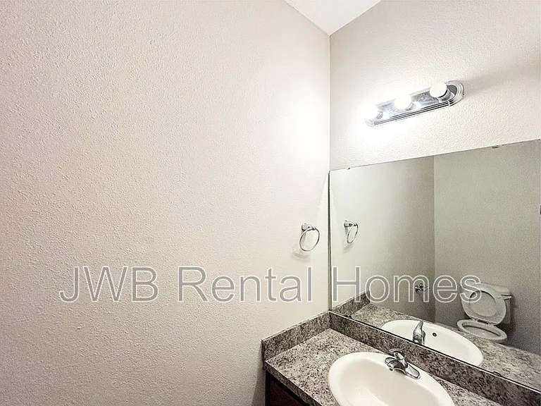 8520 Cocoa Ave — Photo 6