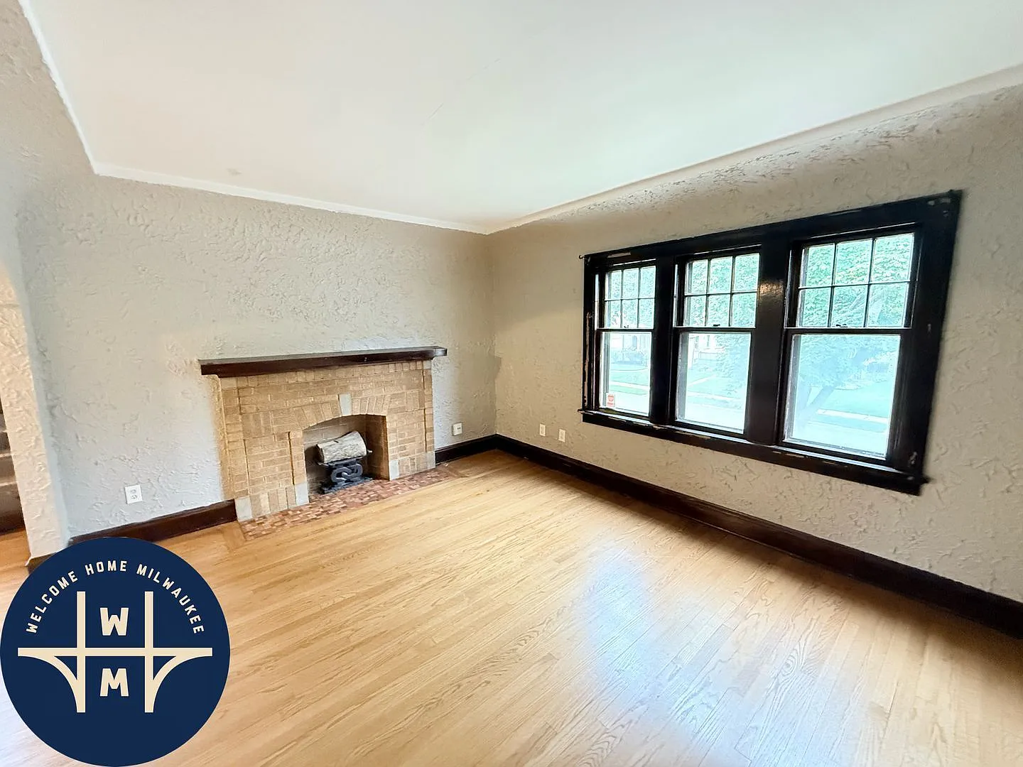 2 bed, 1.0 bath, 1067 sqft, $1,198 — Photo 3