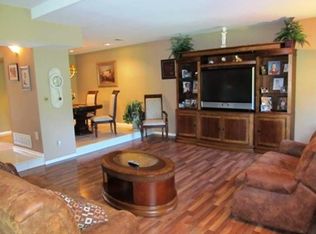 121 Castle Ridge Dr #61, East Hanover, NJ 07936