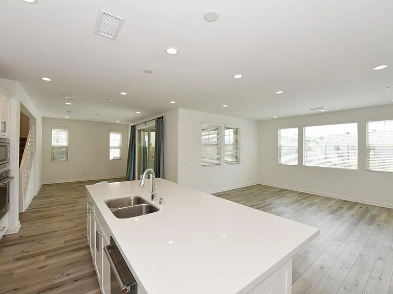 17 Arriate St — Photo 15