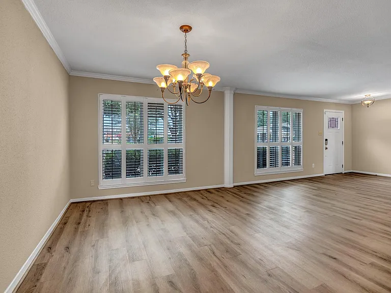 1659 W Sam Houston Pkwy S — Photo 8