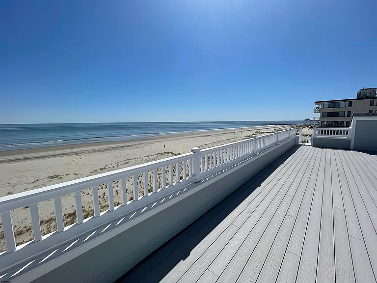 1703 Beach Ter #4N — Photo 28